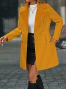 Chaqueta Elegante con Panel Peludo y Botón Doble