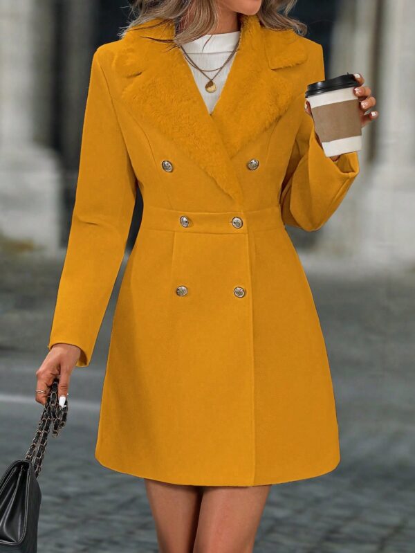Chaqueta Elegante con Panel Peludo y Botón Doble - Image 35
