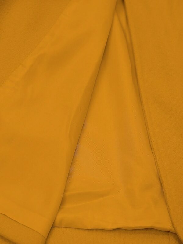 Chaqueta Elegante con Panel Peludo y Botón Doble - Image 36