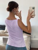 Blusa Elegante de Rayas con Botones y Abertura Frontal