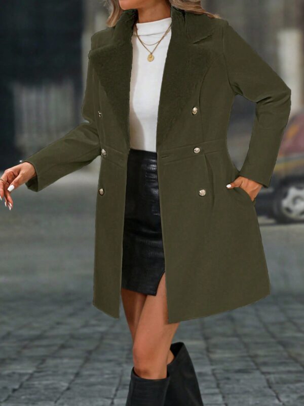 Chaqueta Elegante con Panel Peludo y Botón Doble - Image 52