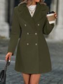 Chaqueta Elegante con Panel Peludo y Botón Doble