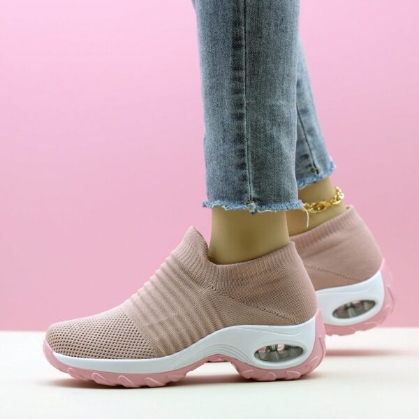 Zapatillas Deportivas de Mujer con Amortiguación y Diseño Tejido - Image 22