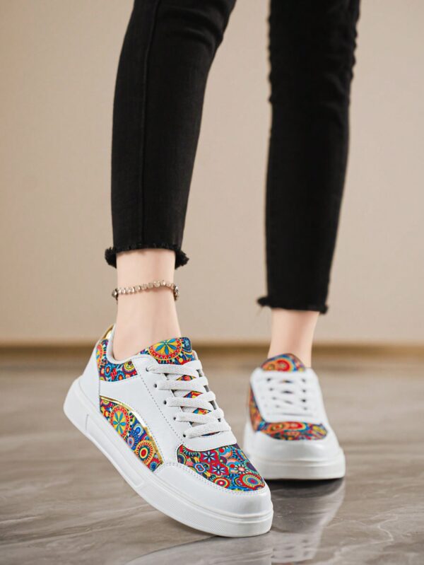 Zapatillas Deportivas con Estampado Aleatorio y Suela Gruesa - Image 38