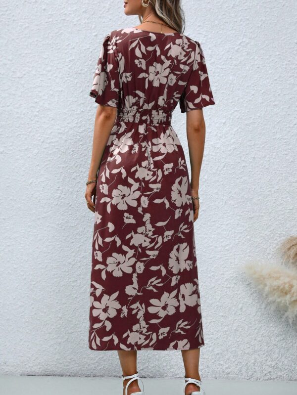 Vestido Largo Elegante de Estampado Tropical con Escote en V y Volantes - Image 42