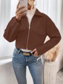 Chaqueta de Lana Negra de Manga Larga y Hombros Caídos