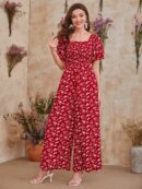 Mono Floral con Volantes y Escote Cuadrado