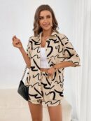 Conjunto Veraniego de Shorts y Camisa Estampada