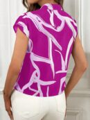 Blusa Elegante con Estampado Gráfico y Cuello de Lazo