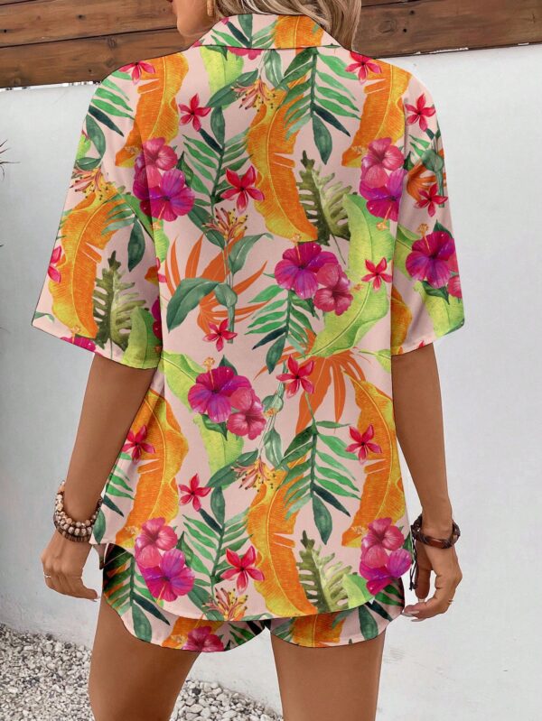 Conjunto Boho Casual de Blusa y Shorts con Estampado Botánico - Image 12