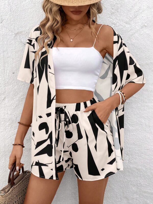 Conjunto Veraniego de Blusa y Shorts con Estampado Geométrico - Image 19