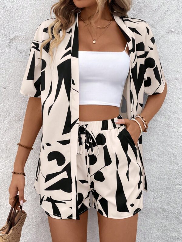 Conjunto Veraniego de Blusa y Shorts con Estampado Geométrico - Image 22
