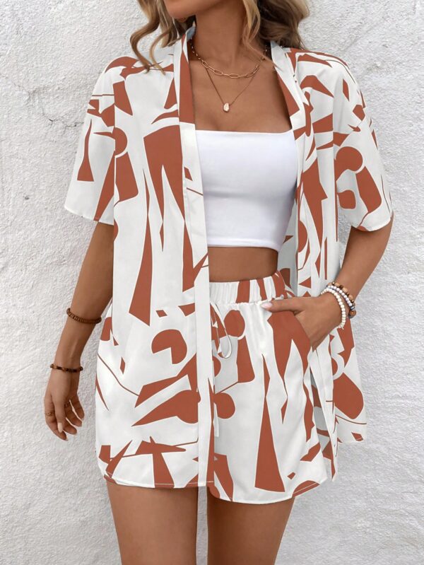 Conjunto Veraniego de Blusa y Shorts con Estampado Geométrico - Image 11