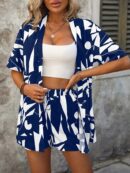 Conjunto Veraniego de Blusa y Shorts con Estampado Geométrico