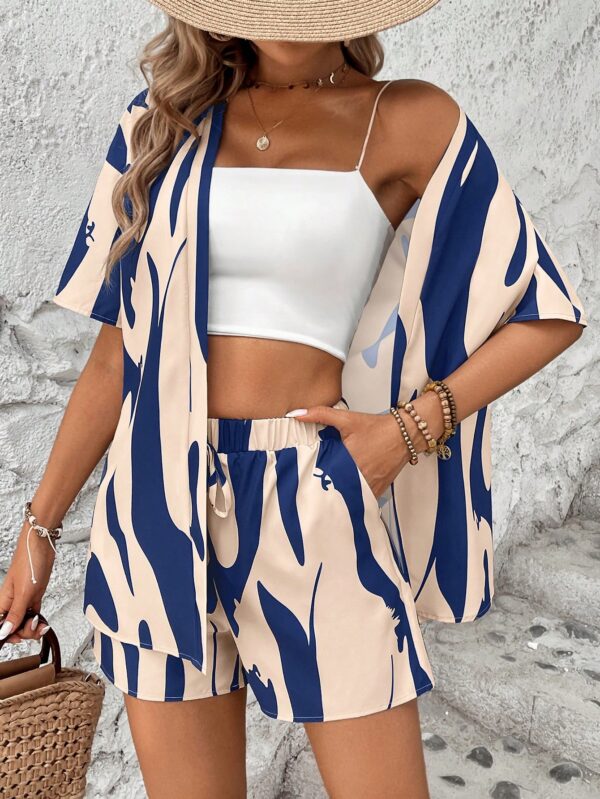 Conjunto Veraniego de Blusa y Shorts con Estampado Geométrico - Image 13