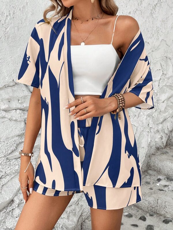Conjunto Veraniego de Blusa y Shorts con Estampado Geométrico - Image 17