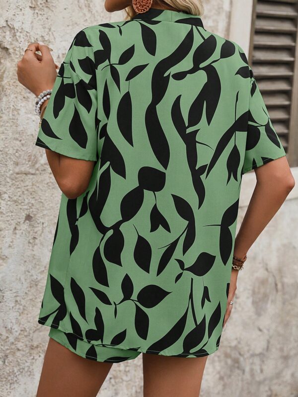 Conjunto Veraniego de Blusa y Shorts con Estampado Geométrico - Image 26