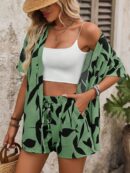 Conjunto Veraniego de Blusa y Shorts con Estampado Geométrico