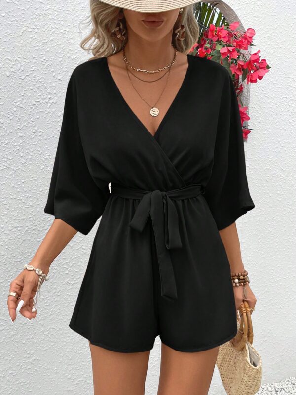 Romper de Verano con Cintura Alta y Textura de Encaje Floral - Image 4