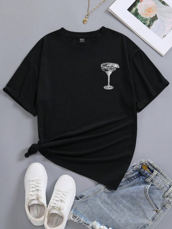 Remera de Verano con Estampado Gráfico y Manga Corta - Image 8