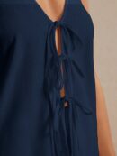Set Casual de Verano con Top Halter y Shorts