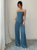 Conjunto Casual de Top Bandeau y Falda en Color Sólido
