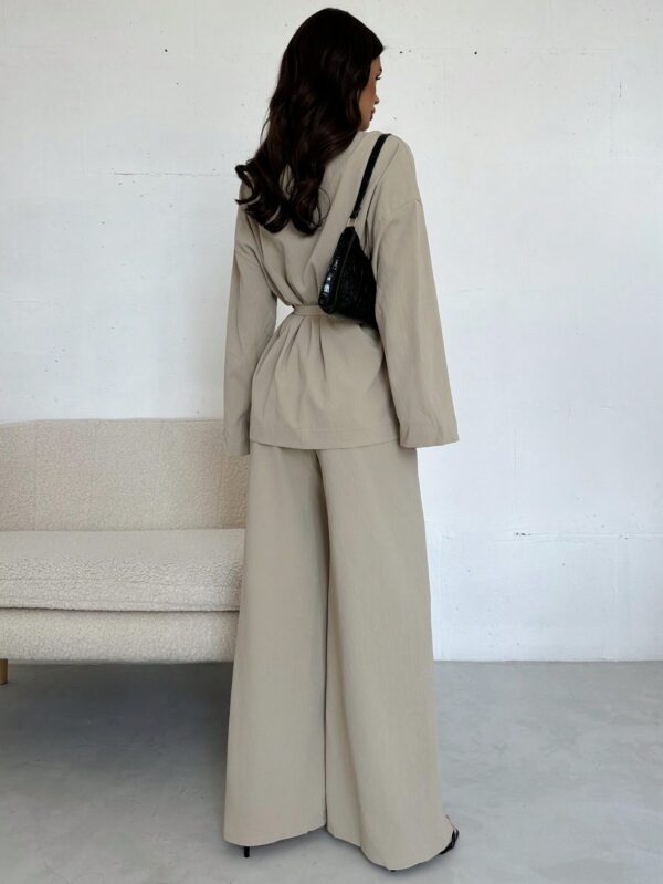 Set Elegante y Casual de Shacket y Pantalón con Cinturón - Image 10