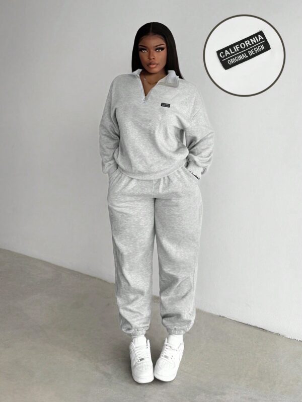 Set de Sudadera y Joggers de Fleece con Cierre y Cuello Alto - Image 4