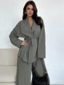 Set Elegante y Casual de Shacket y Pantalón con Cinturón