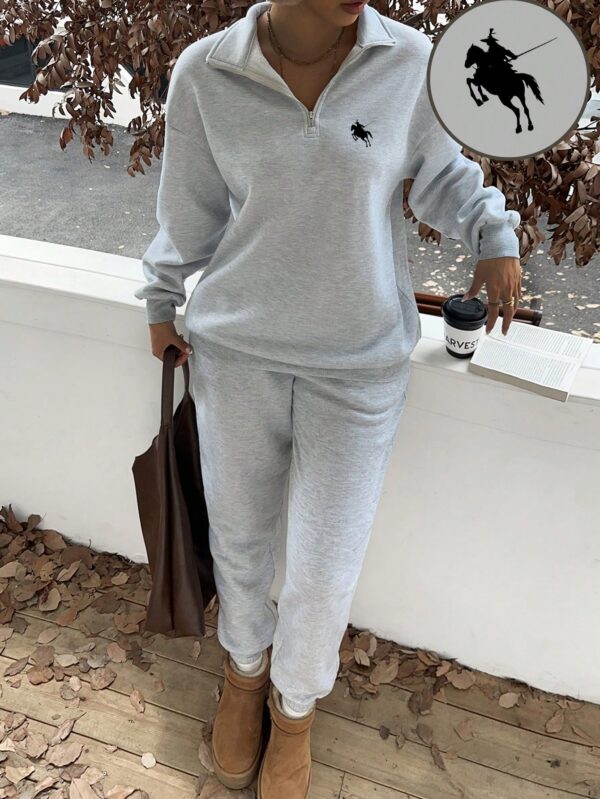 Set de Sudadera y Joggers de Fleece con Cierre y Cuello Alto - Image 12