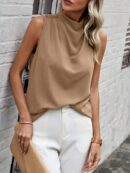 Blusa sin Mangas de Cuello Alto con Detalles Elegantes