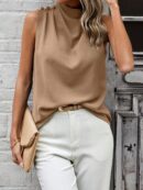Blusa sin Mangas de Cuello Alto con Detalles Elegantes