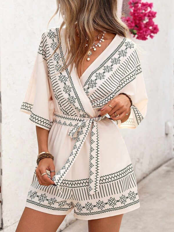 Romper de Verano con Cintura Alta y Textura de Encaje Floral - Image 29