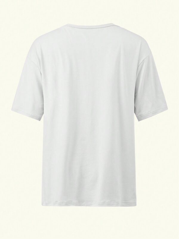 Camiseta Oversize con Estampado Vaquero y Cuello Redondo - Image 26