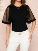 Remera Negra de Negocios Casual con Mangas Flare en Malla