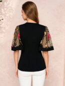 Remera Negra de Negocios Casual con Mangas Flare en Malla