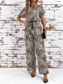 Mono Elegante de Pierna Ancha con Cinturón y Cuello Redondo