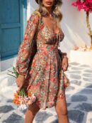 Vestido Playero Mini de Tricot con Cuello Corazón y Manga Larga