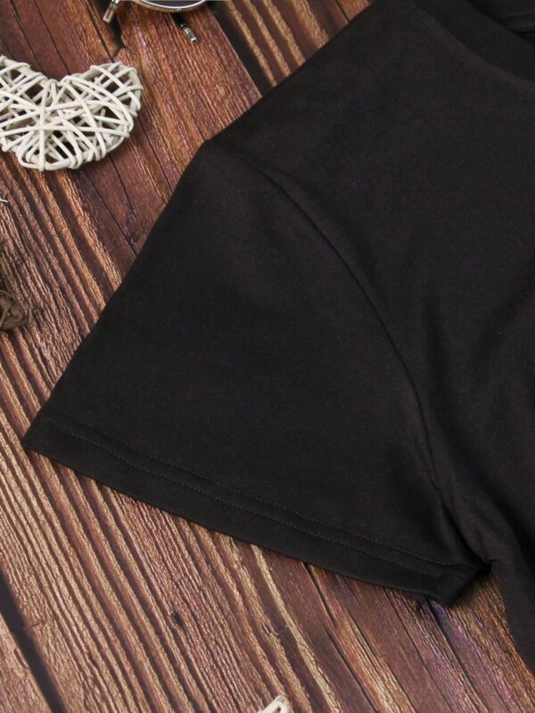 Remera Casual de Mujer con Manga Corta y Cuello Redondo - Image 9