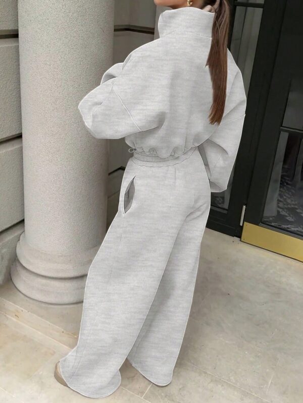Conjunto de Sudadera y Joggers Sobredimensionados para Mujer - Image 17