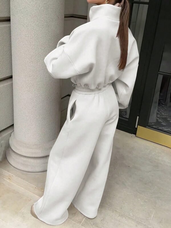 Conjunto de Sudadera y Joggers Sobredimensionados para Mujer - Image 13