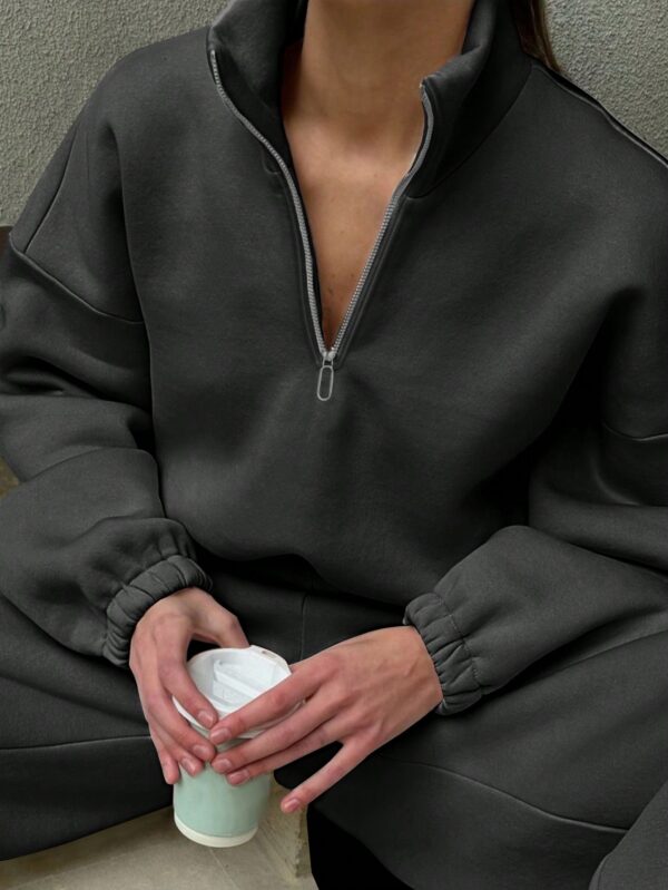 Conjunto de Sudadera y Joggers Sobredimensionados para Mujer - Image 4
