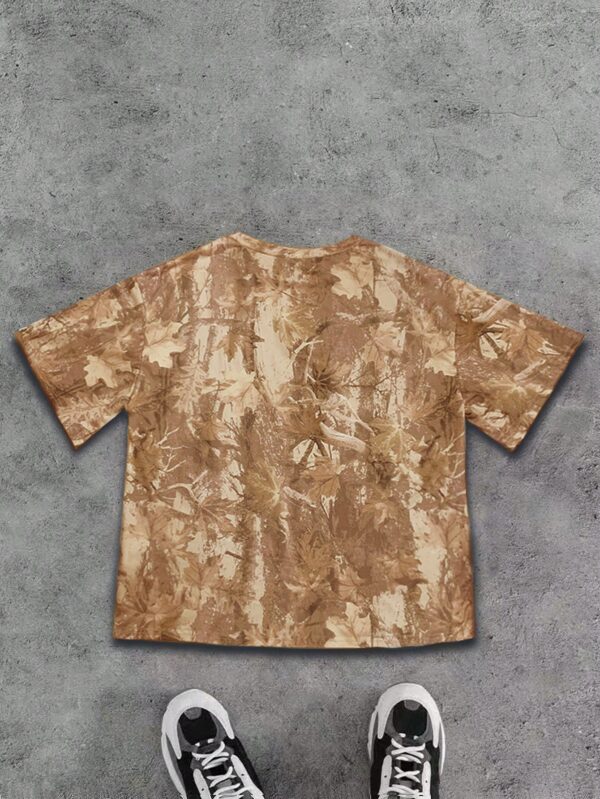 Remera Casual Oversize con Estampado Camuflado y Manga Corta - Image 31