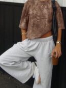 Remera Casual Oversize con Estampado Camuflado y Manga Corta