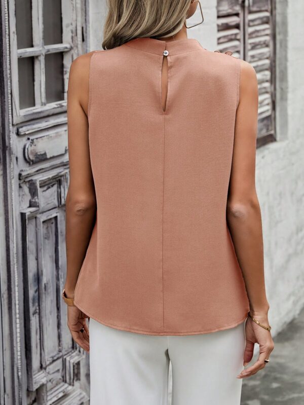 Blusa sin Mangas de Cuello Alto con Detalles Elegantes - Image 41
