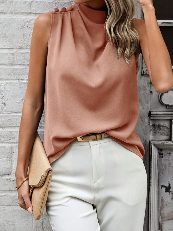 Blusa sin Mangas de Cuello Alto con Detalles Elegantes - Image 43
