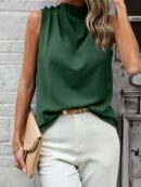 Blusa sin Mangas de Cuello Alto con Detalles Elegantes