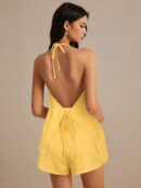 Set Casual de Verano con Top Halter y Shorts