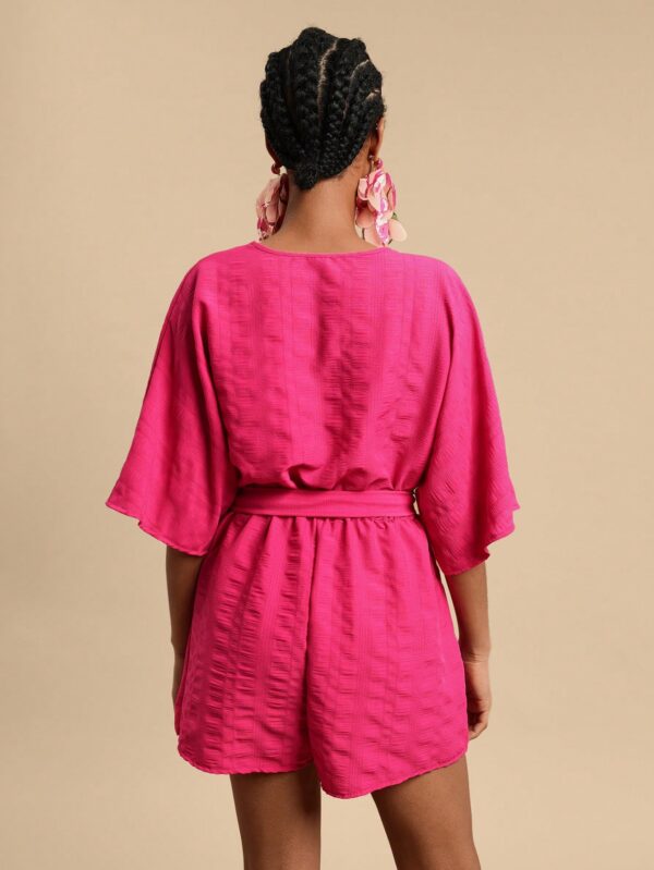 Romper de Verano con Cintura Alta y Textura de Encaje Floral - Image 23