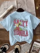 Remera Estampada de Frutas y Letras con Cuello Redondo